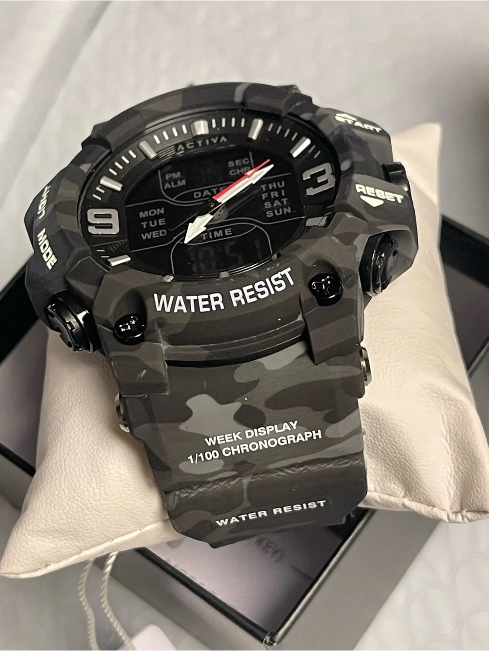 Activa Vulkor X Invicta Analog Digital Men's Watch - 53mm. Camouflage Grey Black